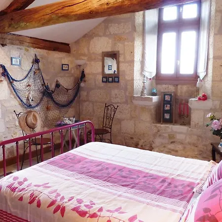 Bed & Breakfast L'echappee Belle Perigord 3*